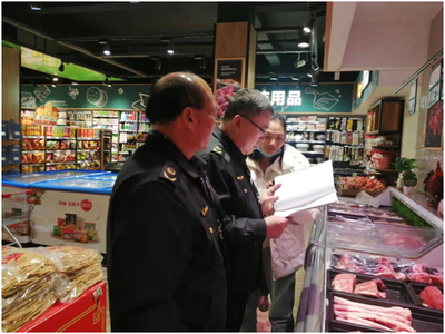 譙城區(qū)市場監(jiān)管局開展食品重點品種信息公示與技術(shù)進(jìn)出口協(xié)同監(jiān)管活動